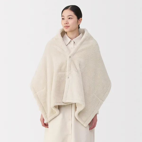 재생 폴리에스터 따뜻한 보아 케이프