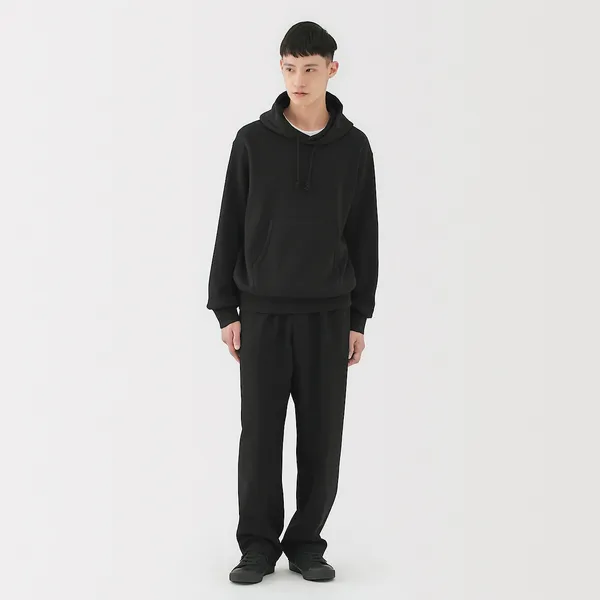 전통 방식으로 만든 스웨트 파카