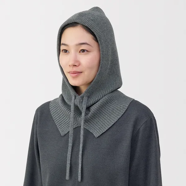따가움이 없는 메리노 울 혼방 바라클라바