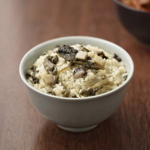 재료의 맛을 살린 산나물 솥밥용 키트